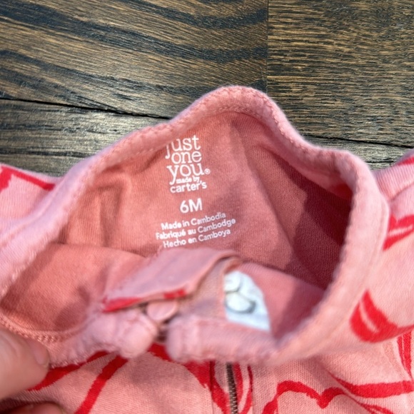 Valentine love bug just one you carters baby footie pajama zipper onesie - Picture 4 of 5